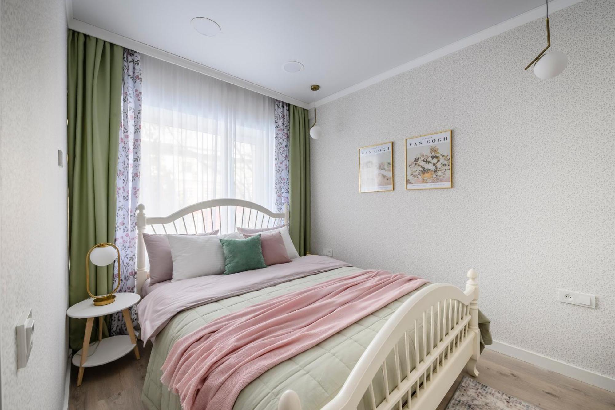 Mid-Century Charm Apartments В Центре Алматы エクステリア 写真